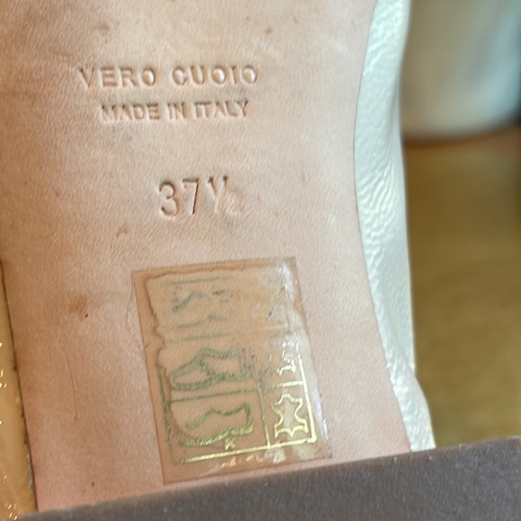 Bells & Becks Amara in Blush Patent Leather - Picture 12 of 16